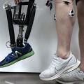 Unterschenkelprothese, die von Gedanken gesteuert wird (Foto: Aaron Fleming, ncsu.edu)