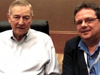 ICTkommunikation-Mitarbeiter Herbert Koczera (rechts) mit SAS-Chef Jim Goodnight in Dallas (Bild: zVg) 